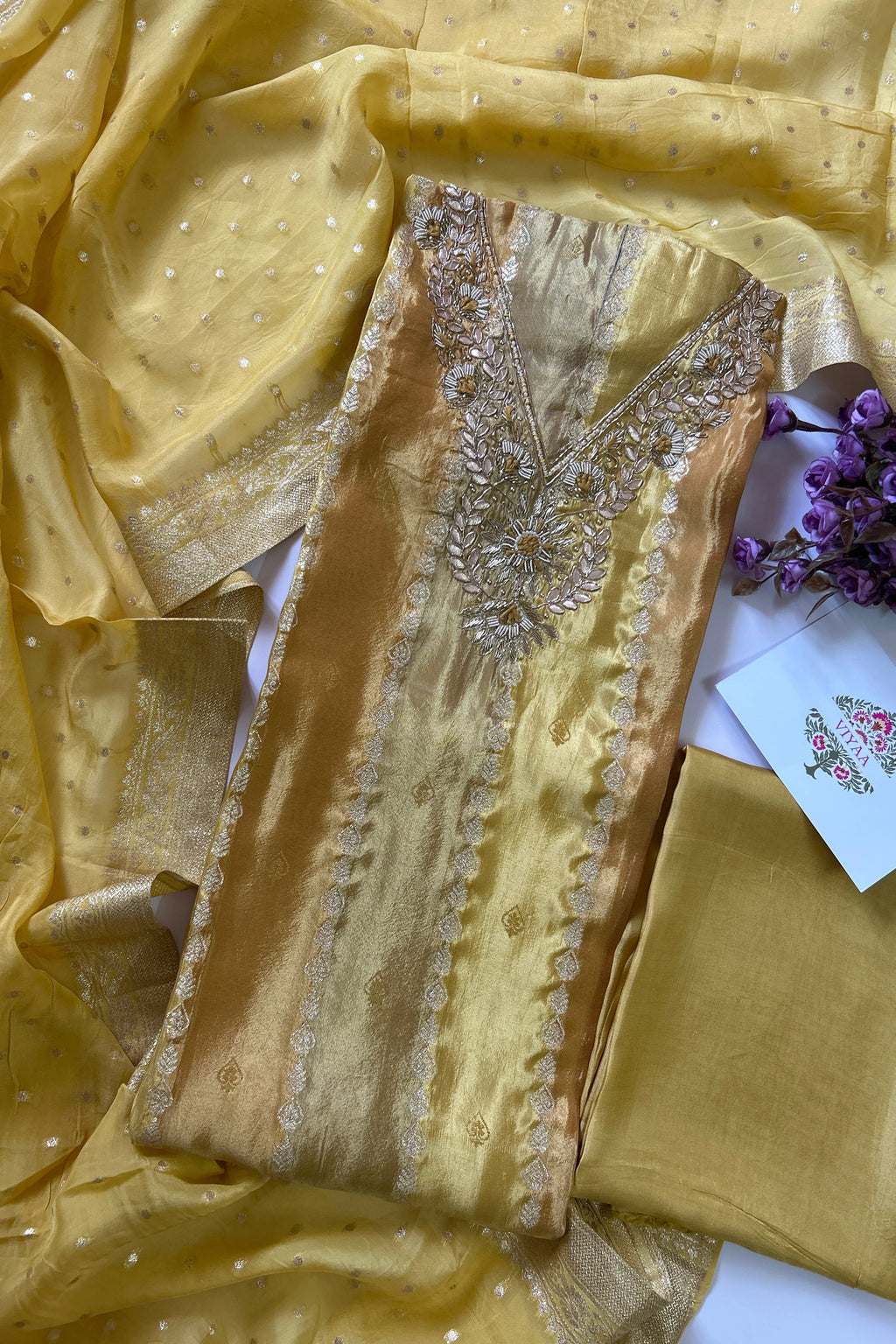 Tissue silk suit